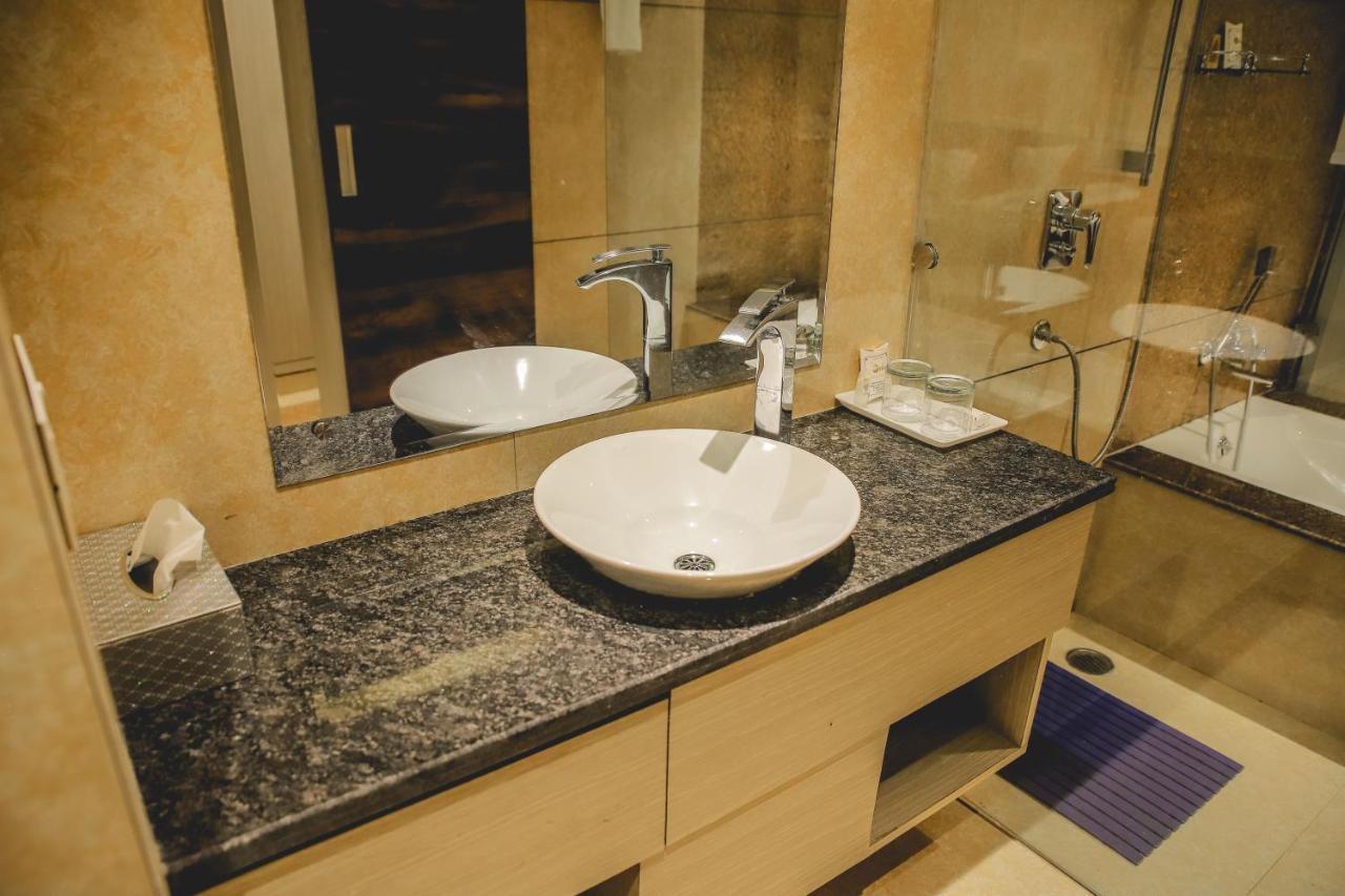Pānīpat The Orlov Hotel מראה חיצוני תמונה