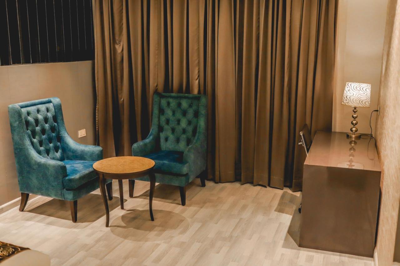 Pānīpat The Orlov Hotel מראה חיצוני תמונה